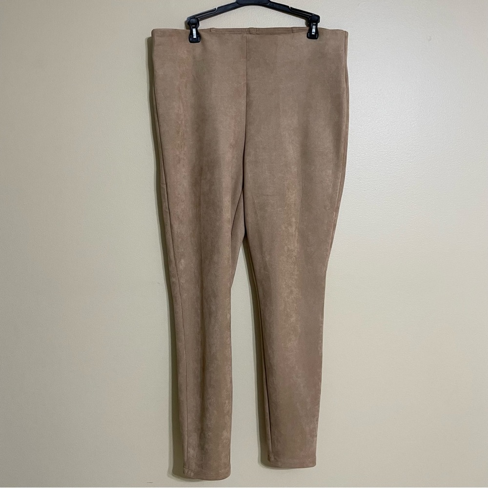 Chico’s Tan Suede Pull On Pants Size 12‎
